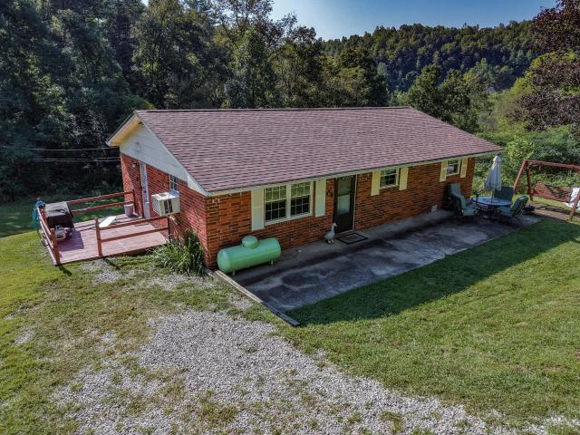 House for sale in Grayson, Carter County