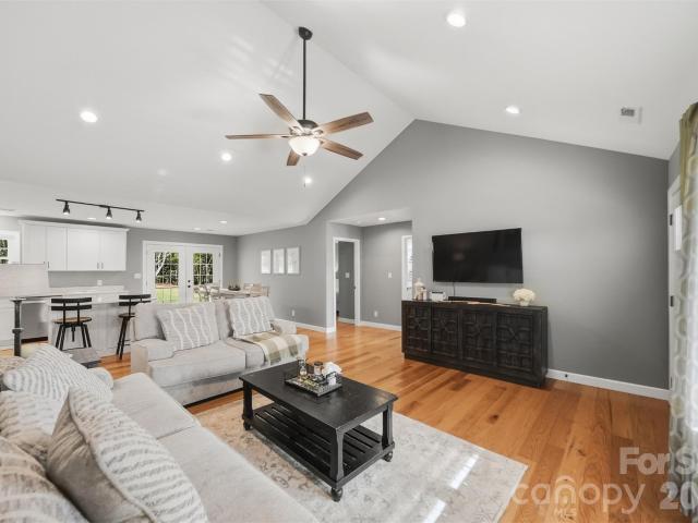 House for sale in Granite Falls, North Carolina