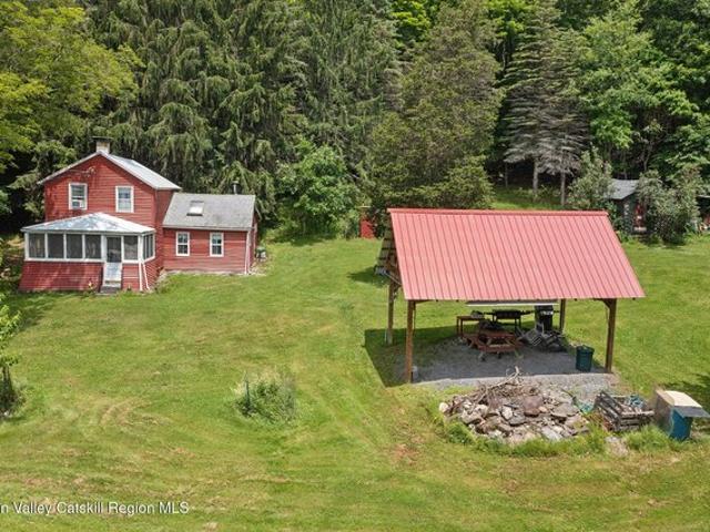 House for sale in Central Bridge, New York