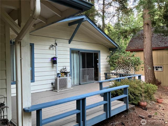 House for sale in Hoodsport, Washington
