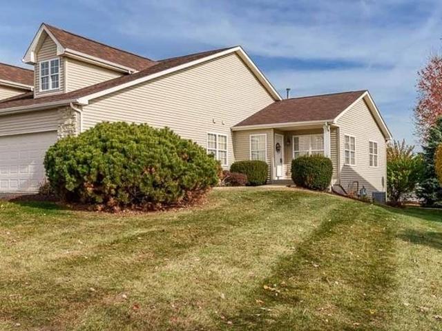Condo for sale in Poplar Grove, Illinois