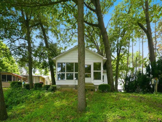 House for sale in Leesburg, Indiana