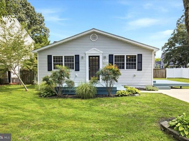 House for sale in Shady Side, Maryland