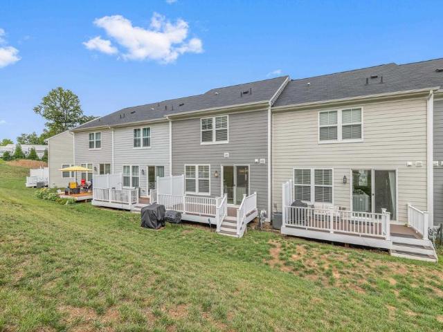 Townhouse for sale in Virginia