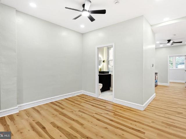 House for sale in Carroll Park, Philadelphia