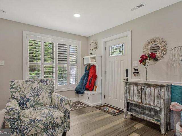 House for sale in Shady Side, Maryland
