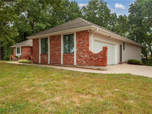 House for sale in The Cliffs, Independence