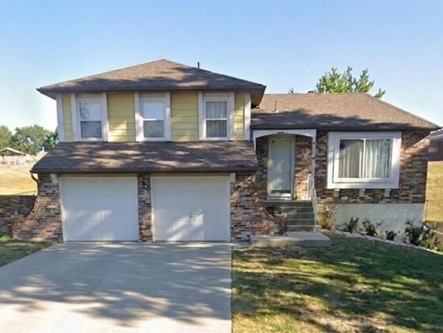 House for sale in Blue Springs, Missouri