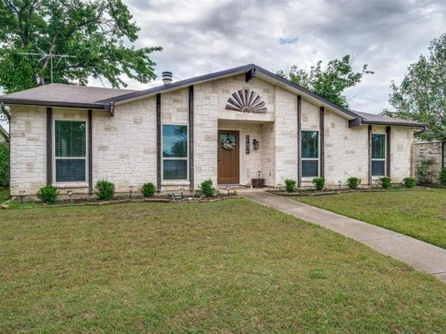 House for sale in Denton, Texas