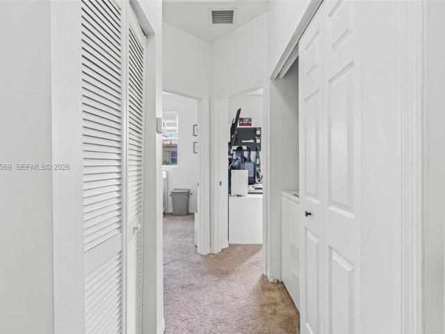 Condo for sale in Dania, Florida
