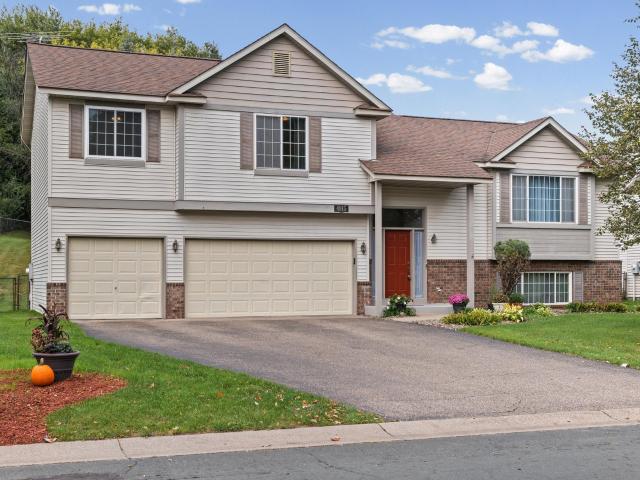 House for sale in Farmington, Dakota County