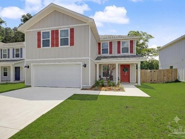House for sale in Pace, Florida