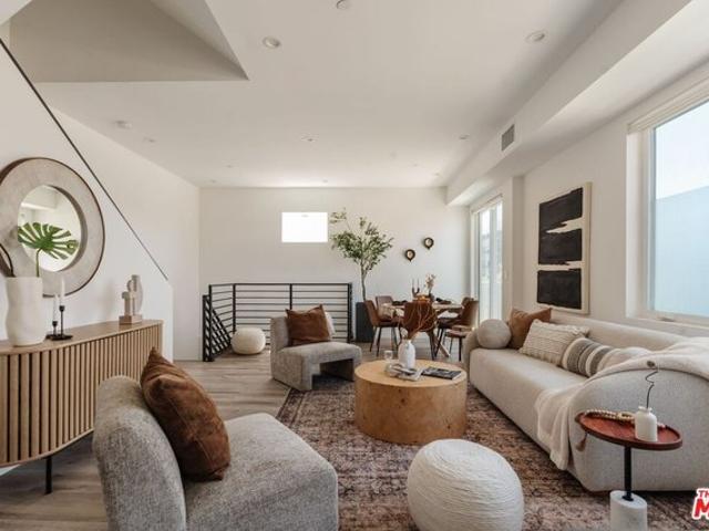 House for sale in Canoga Park, California