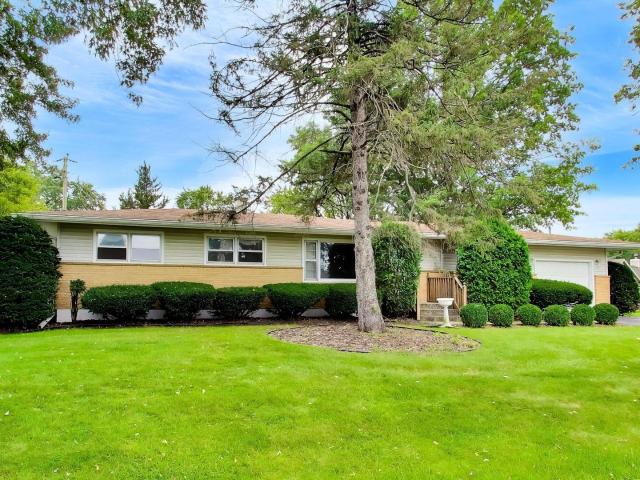 House for sale in Lakeland Shores, McHenry