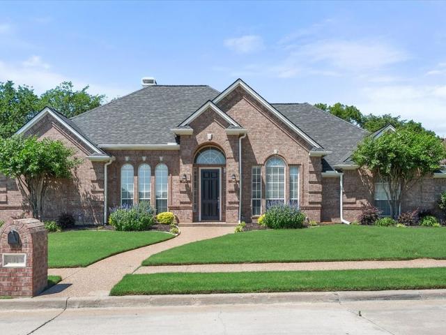 House for sale in Colleyville