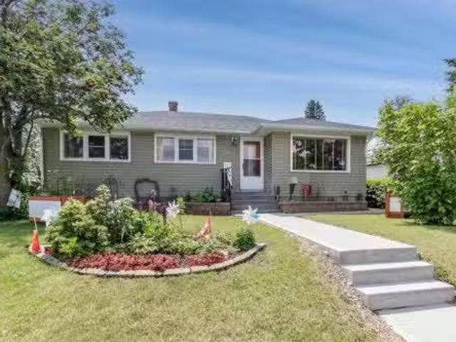 House for sale in Innisfail