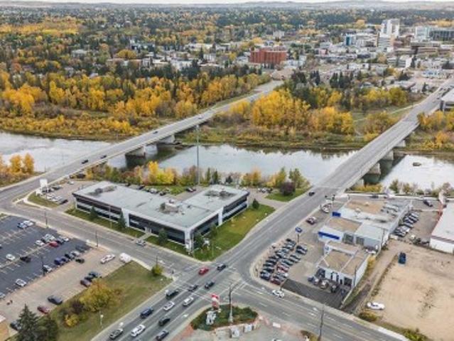 Commercial for rent in Alberta