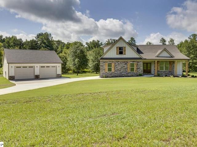 House for sale in Campobello, South Carolina