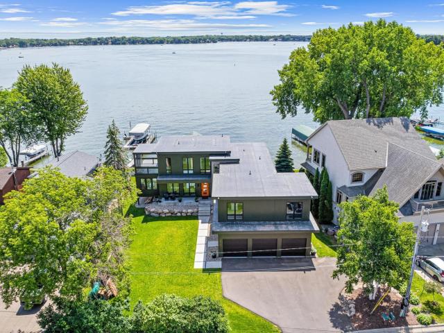 House for sale in Hennepin, Minnesota