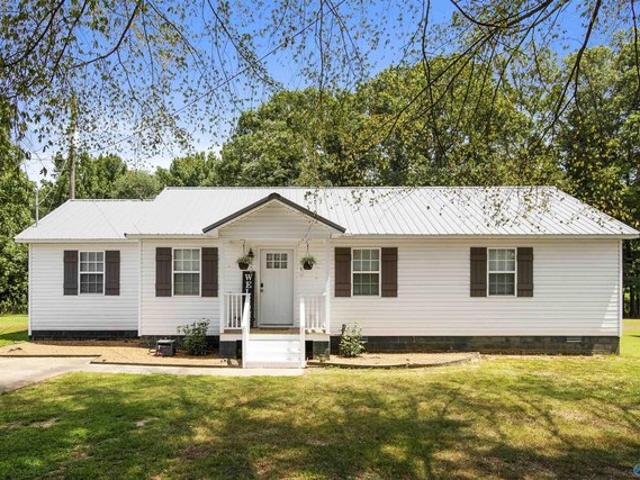 House for sale in Arab, Alabama