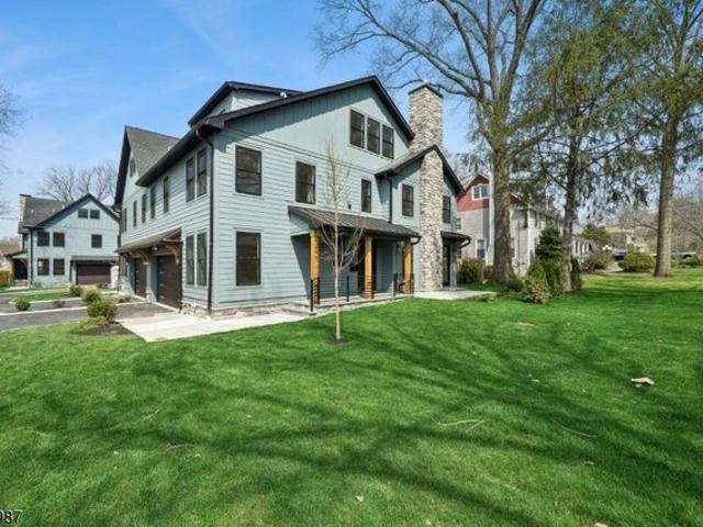 Condo for sale in New Providence, Union County