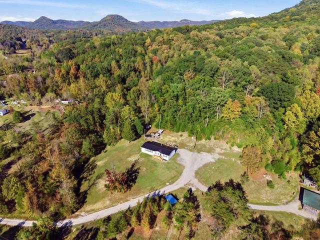 House for sale in Irvine, Estill County