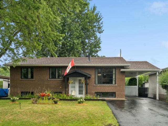 House for sale in Saint-jean-sur-richelieu, Quebec