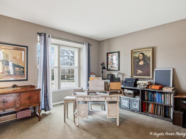 House for sale in Mchenry, Illinois