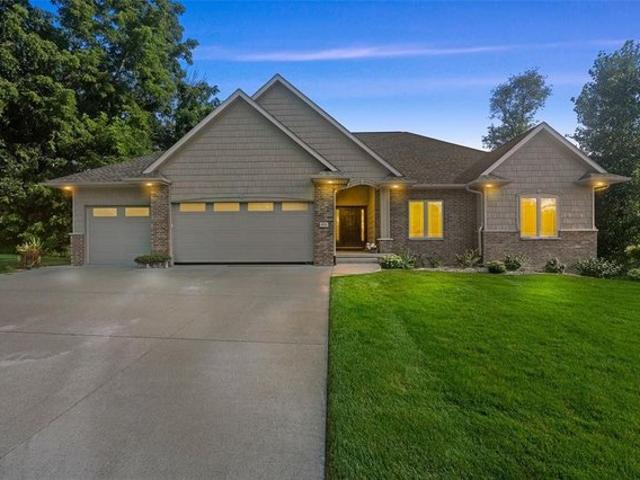House for sale in Linn, Iowa