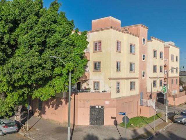 House for sale in Canoga Park, California