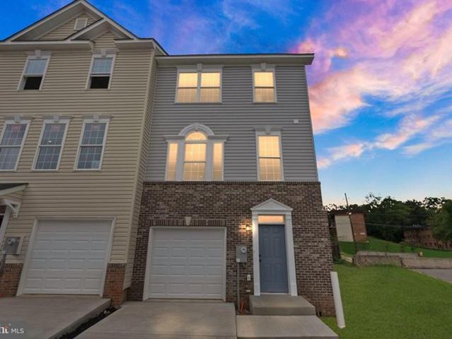 Townhouse for sale in Oxon Hill, Maryland