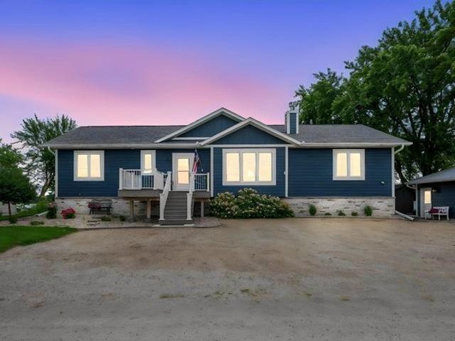 House for sale in Emmet, Iowa