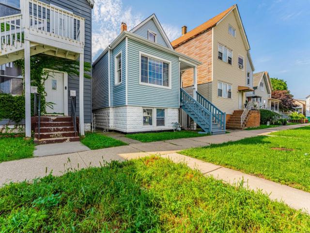 House for sale in Cicero, Cook County