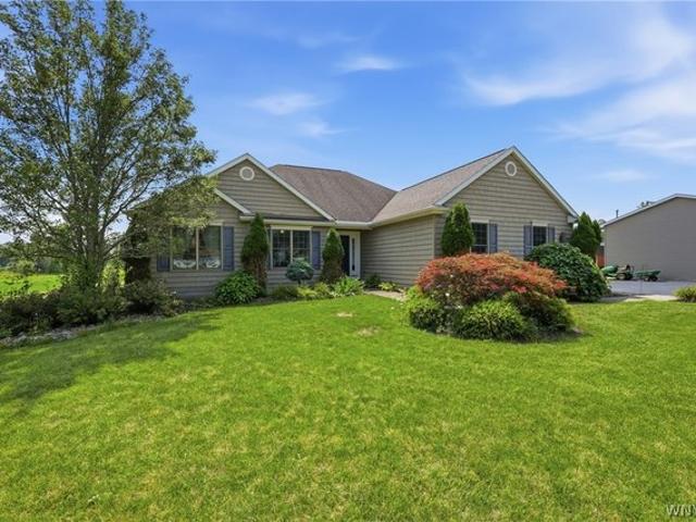 House for sale in Niagara, New York