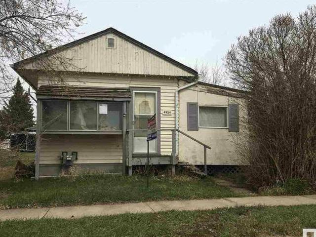 House for sale in Edmonton