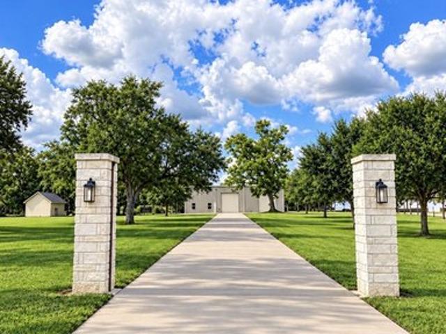 House for sale in Brazoria, Brazoria County