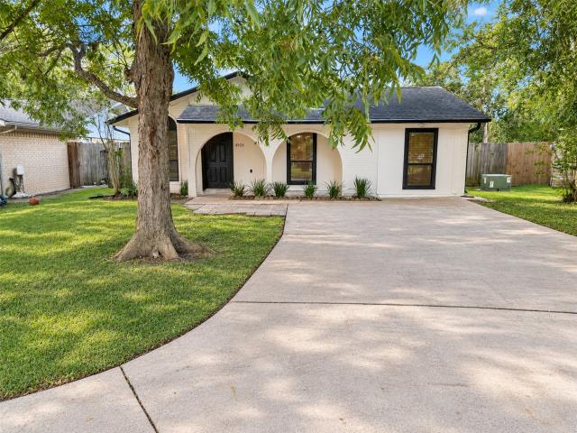 House for sale in Bacliff, Galveston County