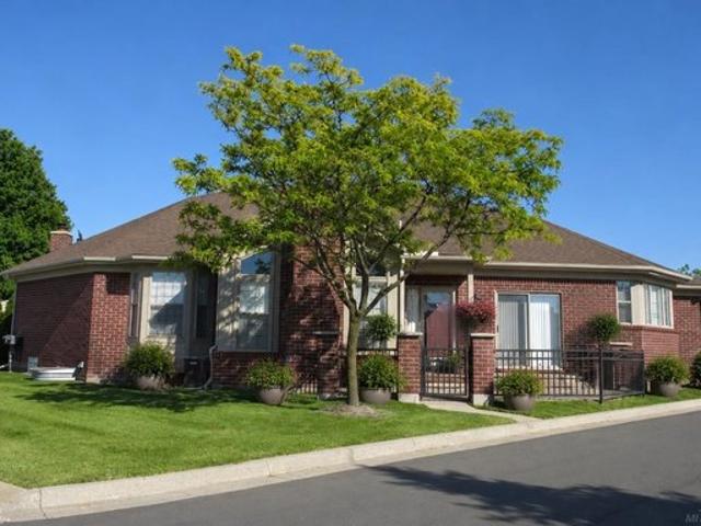 Condo for sale in Macomb Township, Macomb County