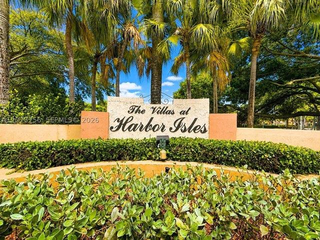Townhouse for sale in Dania, Florida