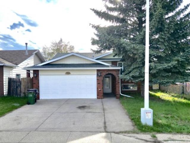 House for sale in Wedgewood, Alberta