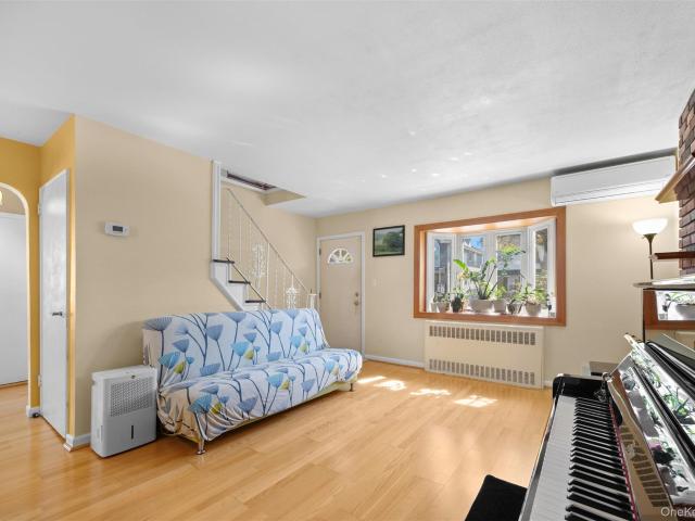 House for sale in Queens, Arverne