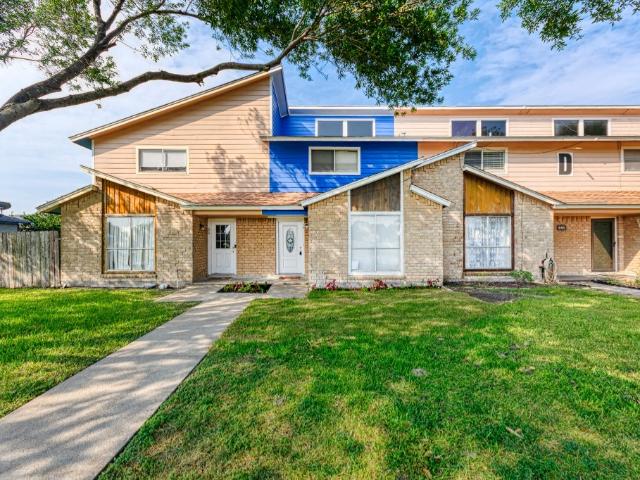 Townhouse for sale in Corpus Christi