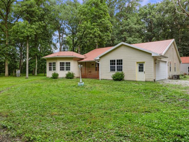 House for sale in Sadorus, Illinois