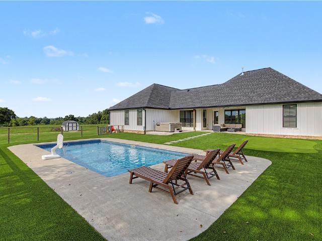 House for sale in Ark