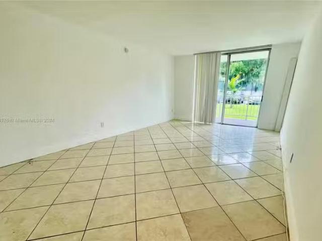 House for sale in Miami