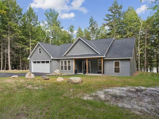 House for sale in Mount Vernon, Maine