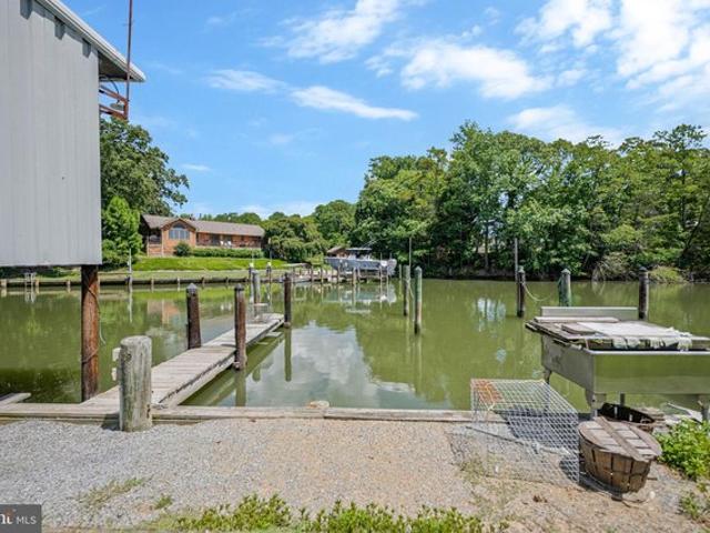 Townhouse for sale in Solomons, Maryland