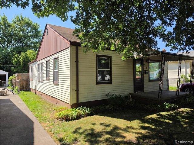 House for sale in Dearborn Heights, Michigan