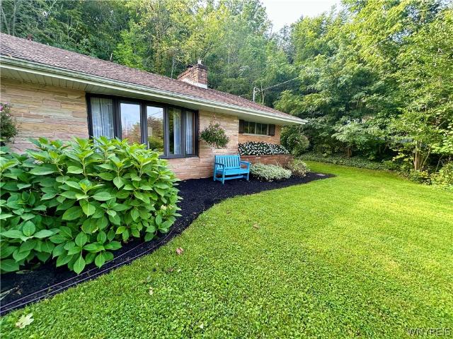 House for sale in Town of Lewiston, Niagara County