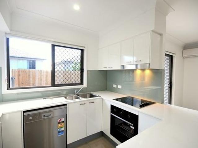 Townhouse for rent in Toombul, Queensland